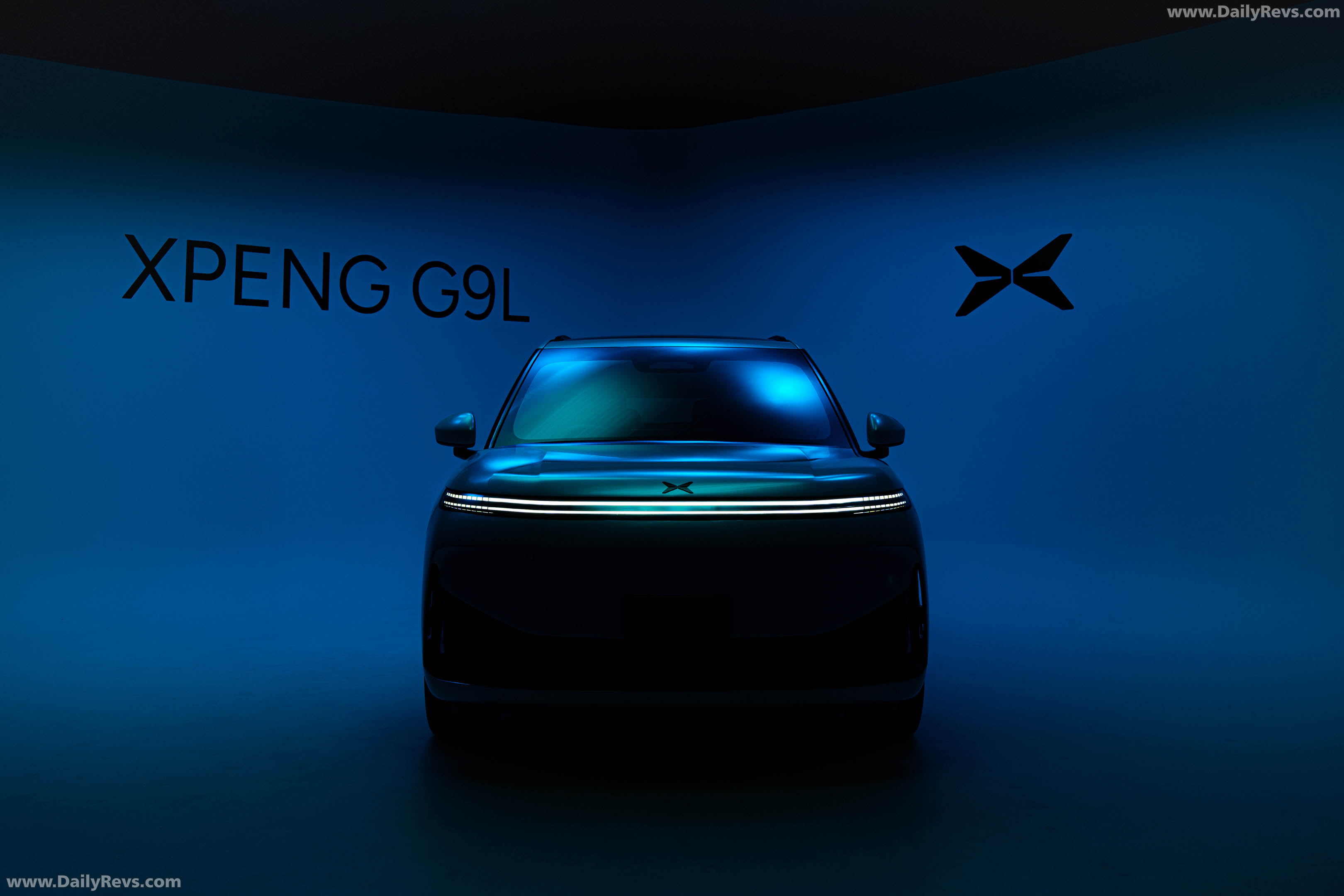 2027 Xpeng Motors G9L Front View